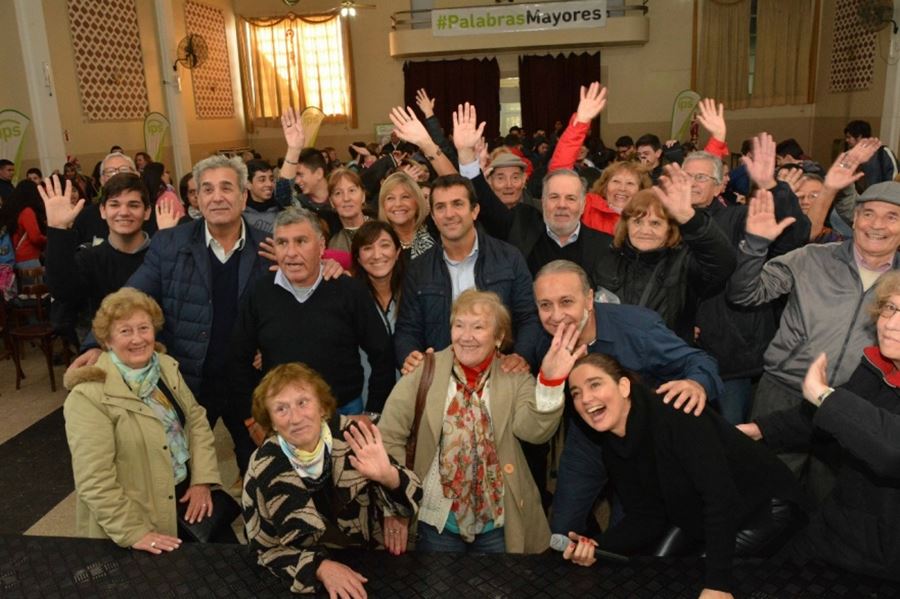 “Palabras Mayores” en Lanús: “Esta actividad tiene que ver con unir generaciones”, dijo Gribaudo