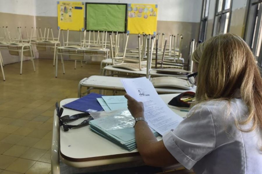 Nuevo frente de batalla: Los docentes deberán dar clases en las vacaciones de invierno