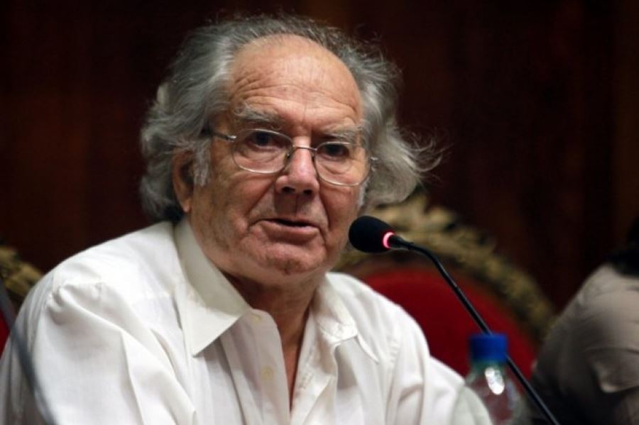 Violento asalto al Nobel de la Paz Pérez Esquivel