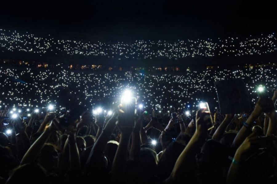 Chau a los fuegos artificiales: La Plata festejará su aniversario con un show de luces por celular