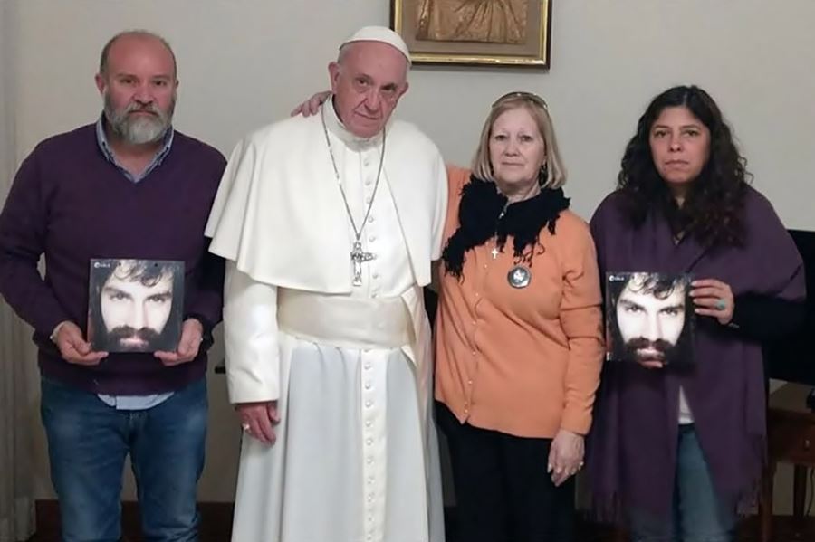 El papa recibió a la familia Maldonado: "En este momento de profundo dolor, agradecemos esta caricia al alma"
