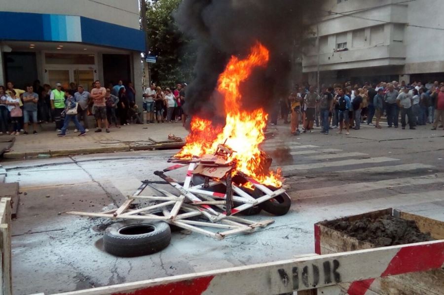 Tensión en Berisso: Por tercera vez en la semana, suspendieron la sesión en el HCD