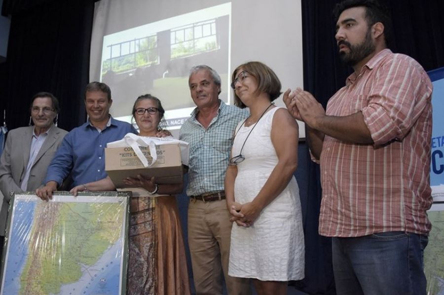 Cascallares puso en marcha un programa para alcanzar la alfabetización total en el distrito