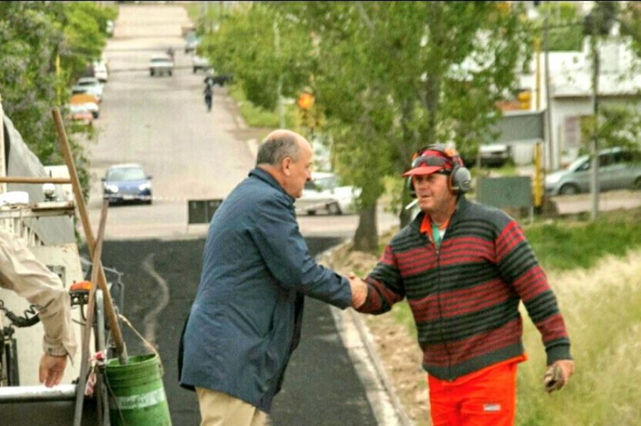 Cómo saludaron los intendentes a los vecinos de sus tierras por el Día del Trabajador