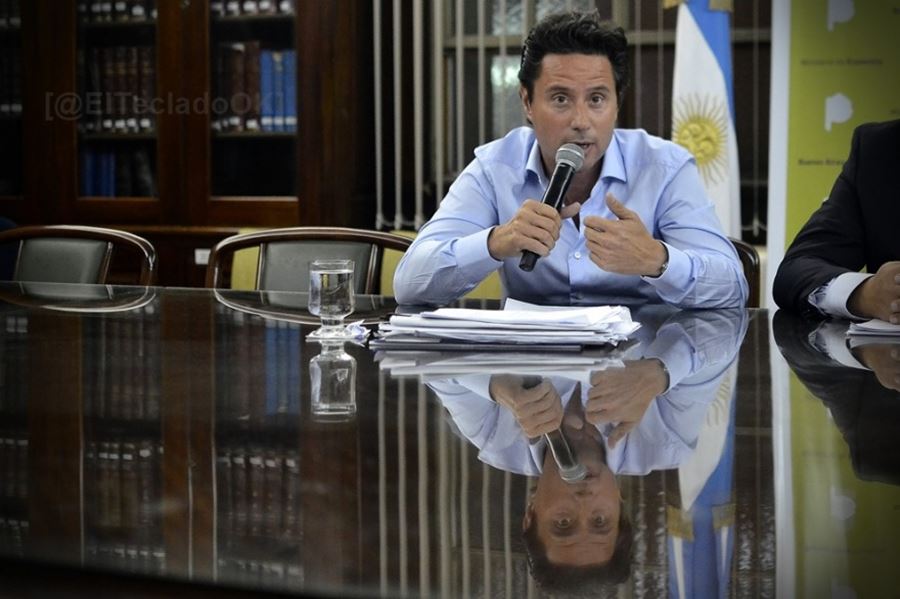 El escándalo por las escuchas de Nicholson salpica de lleno al ministro Sánchez Zinny