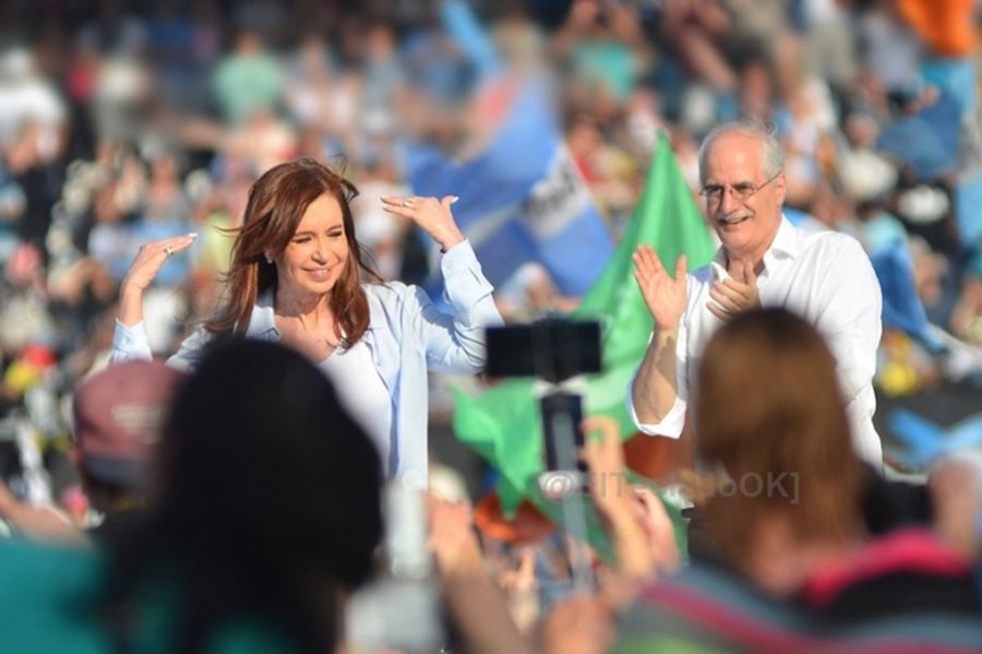 CFK presentó un proyecto para frenar la nueva suba del gas: "Nunca se vio nada igual"