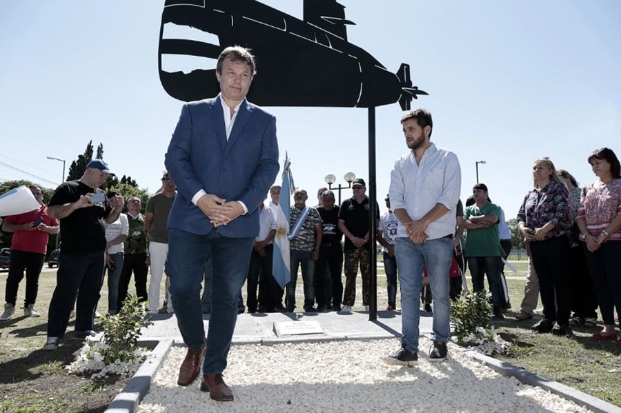 Almirante Brown rindió homenaje a los tripulantes del ARA San Juan a un año de su desaparición