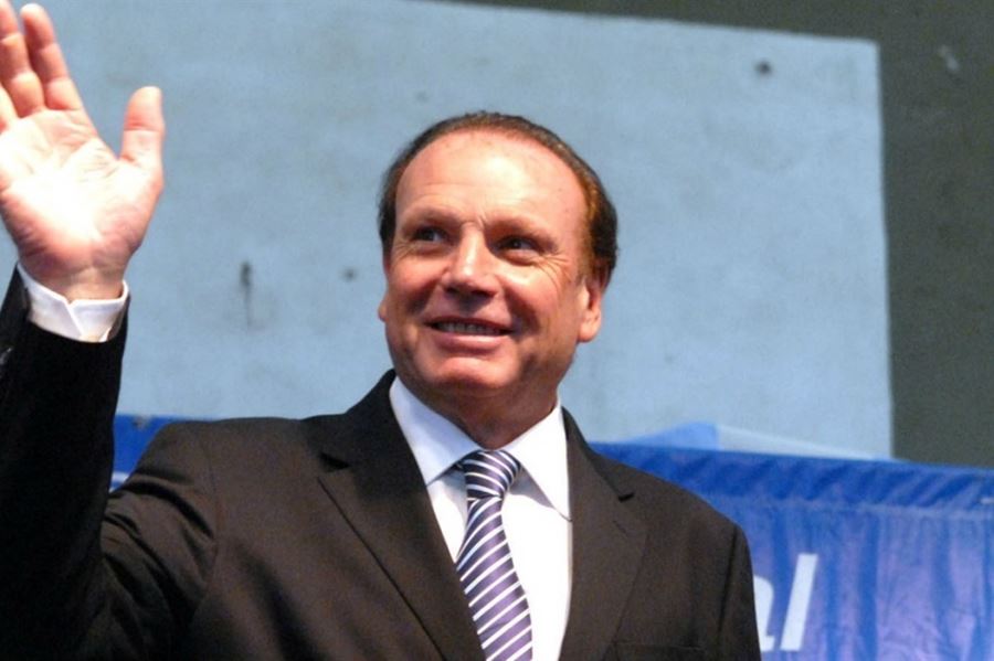 El ex intendente de Merlo apuntó a Gustavo Mendéndez tras la entradera en la casa de su hijo