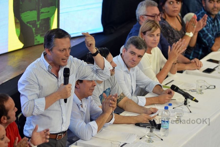 Balearon la sede del PJ de La Plata: Exigen a Vidal  que garantice la seguridad de las sedes partidarias