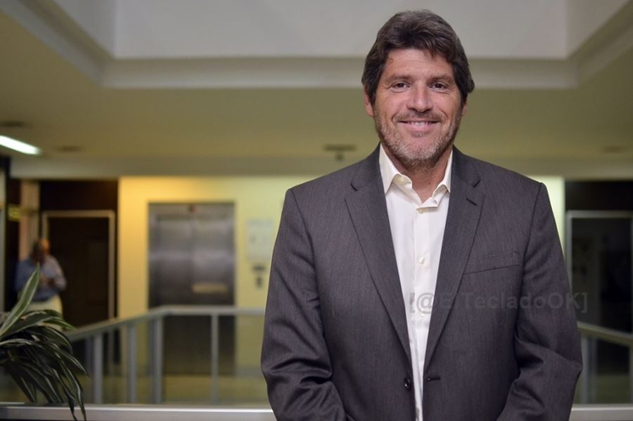 El diputado lilito Guillermo Castello celebra el próximo desembarco de Uber en Mar del Plata