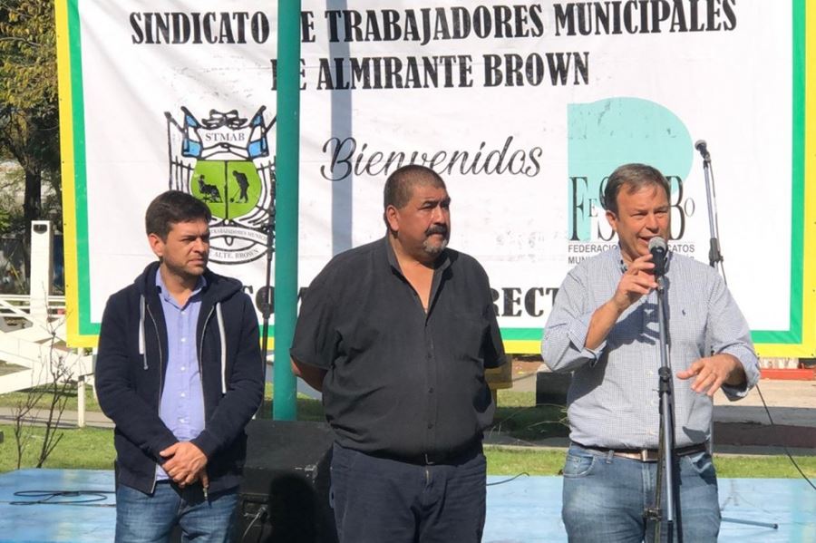 Cascallares anunció beneficios para los municipales y aseguró: "Constituyen un acto de justicia social"