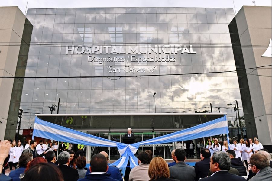 Andreotti inauguró el hospital municipal: “Es la obra más importante de nuestra gestión"