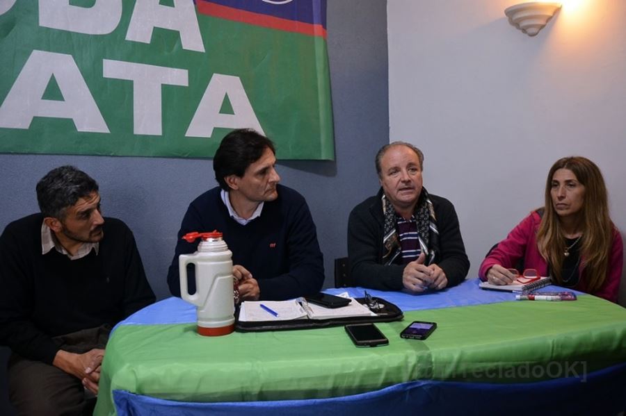 Tras recorrer la provincia, Díaz advierte que "el trabajo en las escuelas es insalubre"