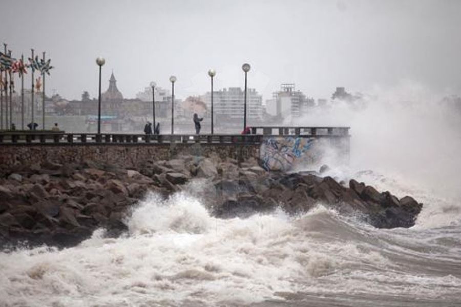 Sigue el temporal: por las fuertes lluvias, suspenden las clases en Mar del Plata