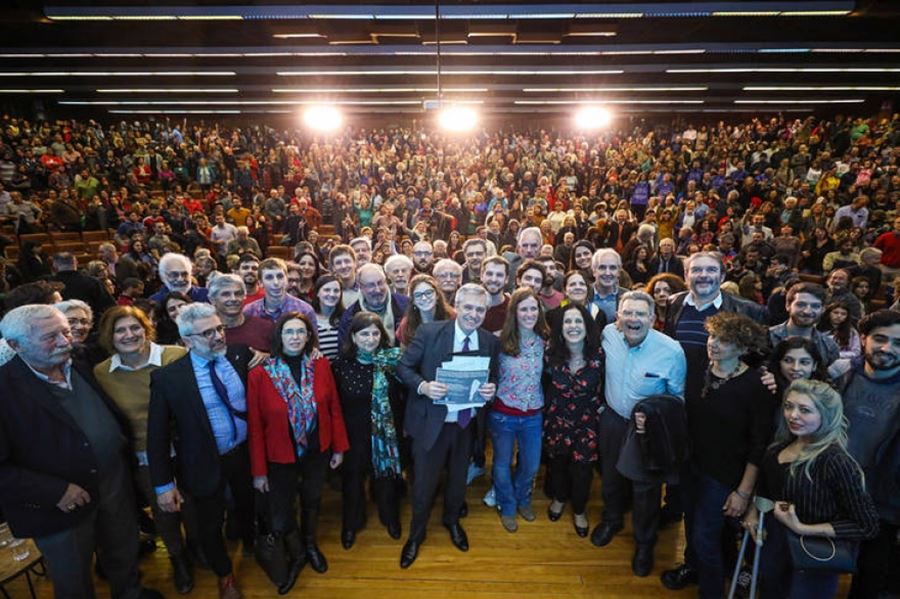 Tras la solicitada a favor de Macri, miles de científicos apoyaron la candidatura de Alberto Fernández