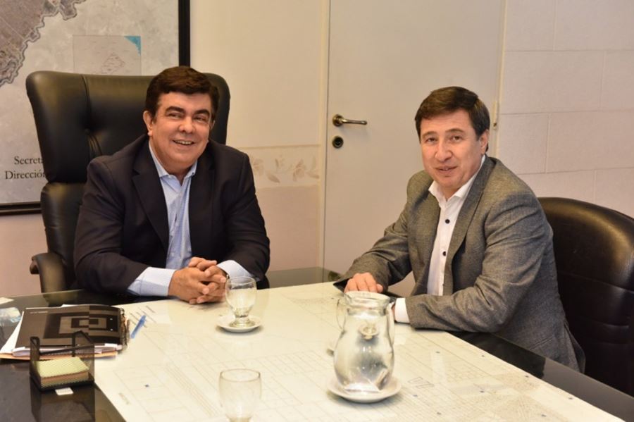 Fernando Espinoza y Daniel Arroyo delinearon medidas frente a la emergencia social y económica