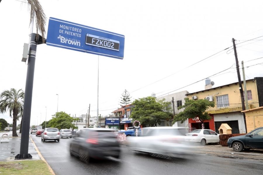 Almirante Brown suma lectores de patentes para prevenir delitos