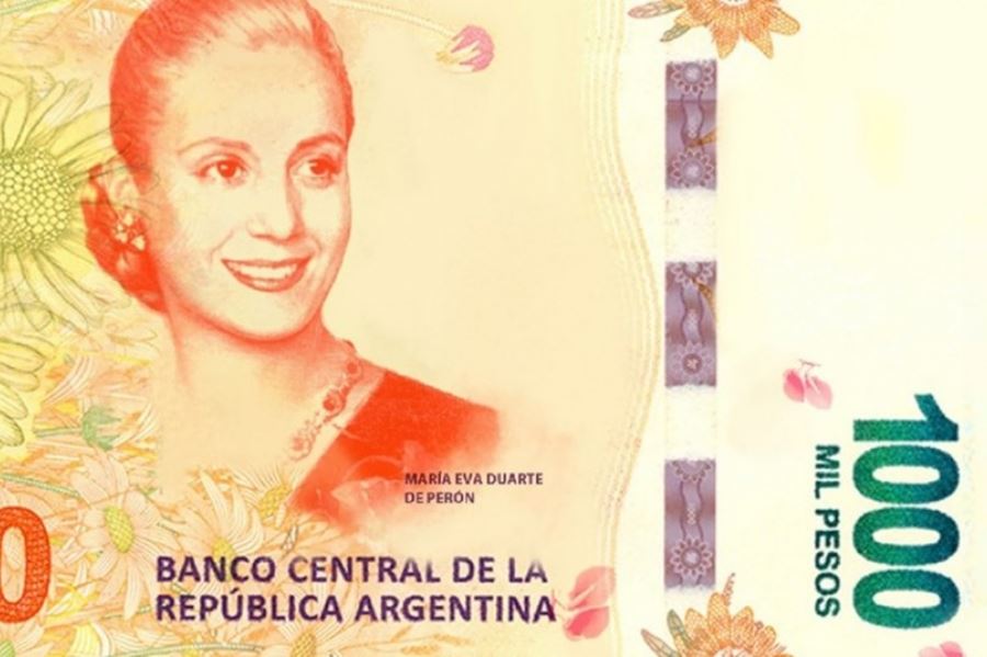 Proponen lanzar billetes feministas con los rostros de Evita, Juana Azurduy y Azucena Villaflor