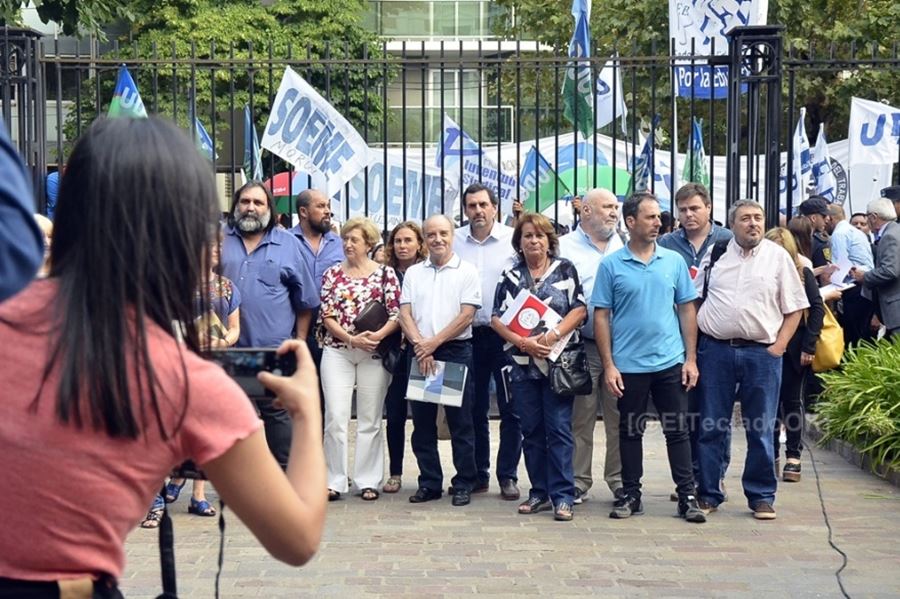 Docentes se reúnen esta tarde con el gobierno bonaerense en una nueva mesa técnica salarial