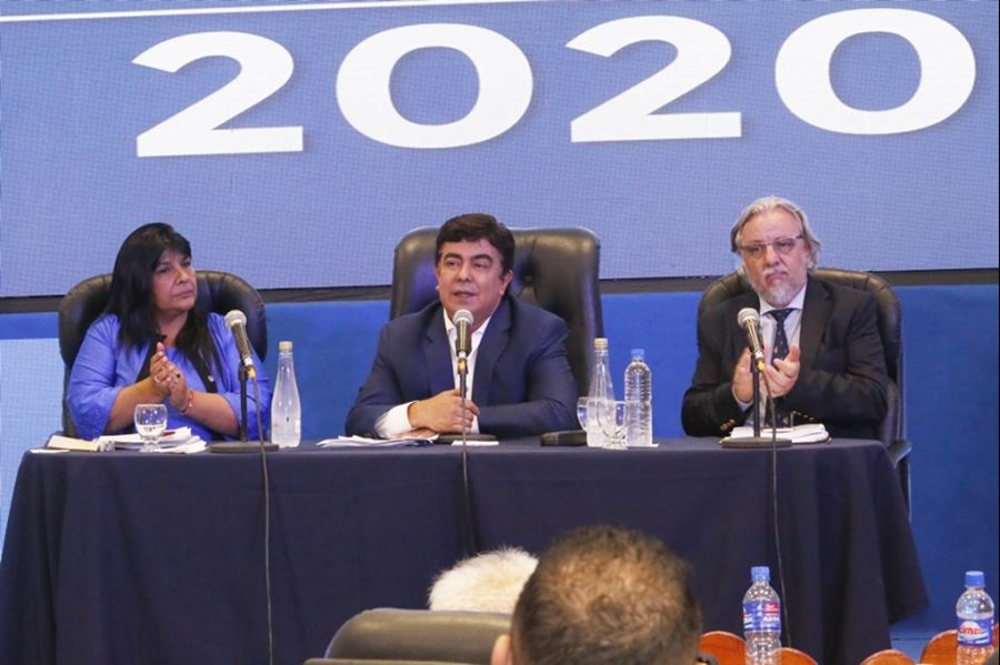 Espinoza abrió las sesiones y anunció que irá por la coparticipación de La Matanza