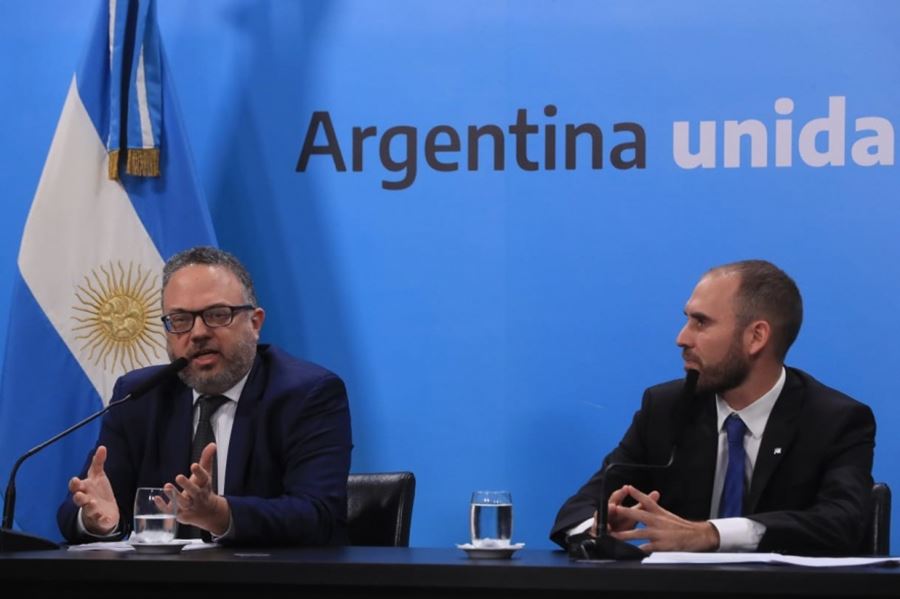 El Gobierno anunció medidas para garantizar la producción, el trabajo y el abastecimiento