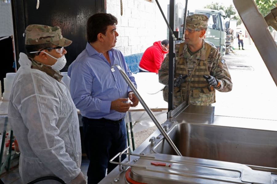 Espinoza supervisó la asistencia alimentaria conjunta ente La Matanza y el  Ejército Argentino