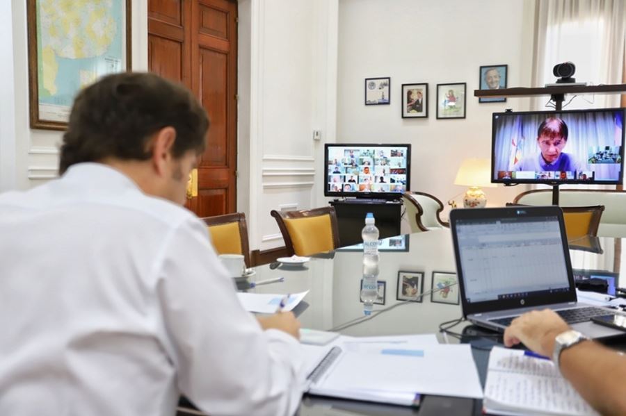 Kicillof dialogó con los intendentes sobre la cuarentena administrada y la asistencia financiera