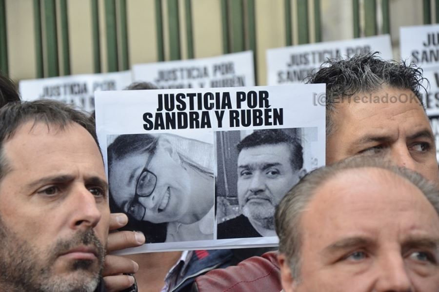 Los gremios docentes recordaron a Sandra y Rubén a 2 años de su muerte: "Nunca más desidia y ajuste"