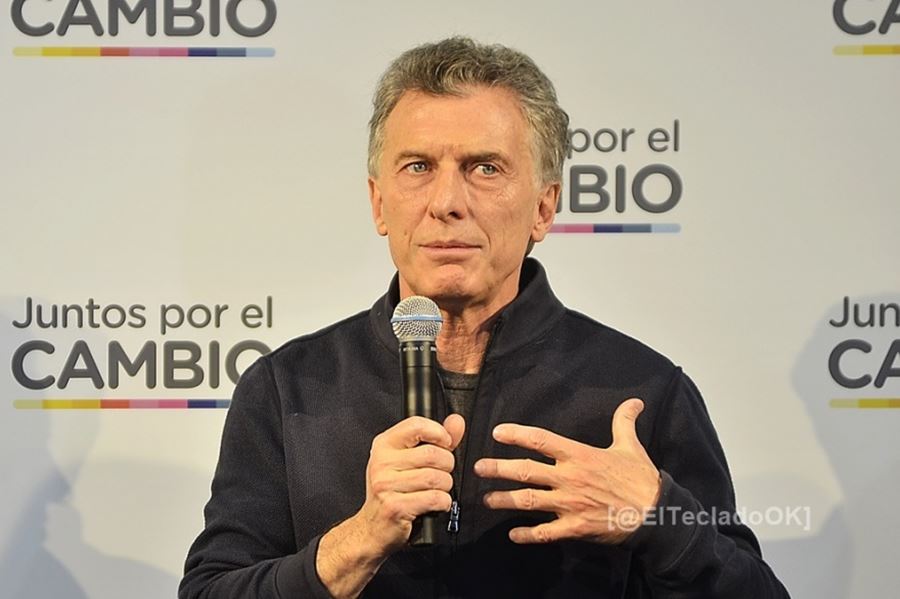 Desde Suiza, Macri dijo estar "orgulloso de los miles de argentinos que salieron ayer para decirle basta al miedo"