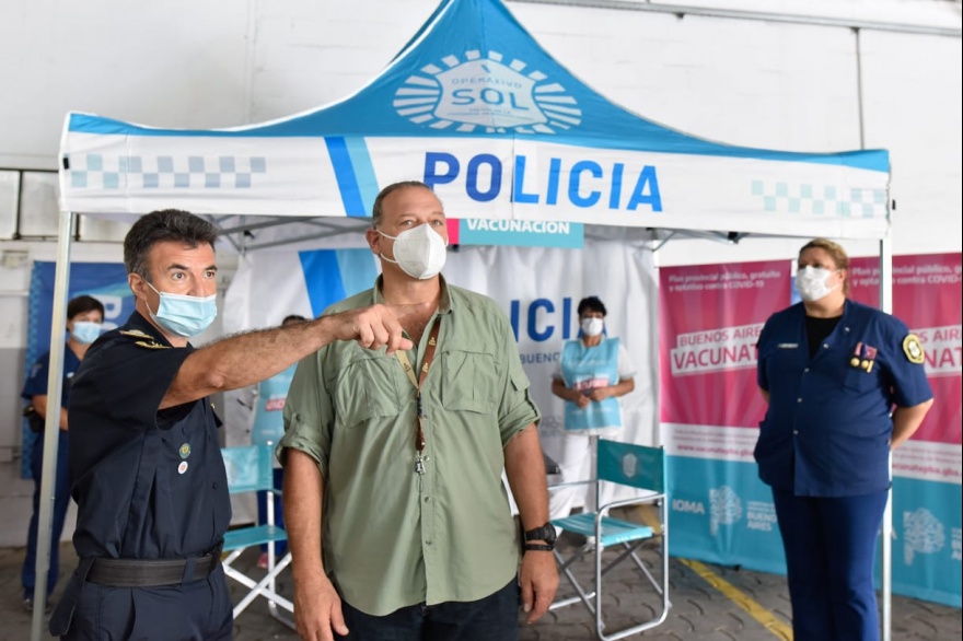 La Provincia comenzó a vacunar contra el coronavirus al personal policial