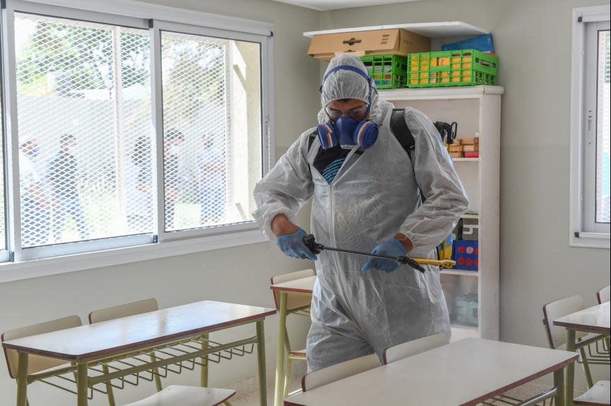 San Fernando sanitiza escuelas contra el covid-19 previo al inicio de clases