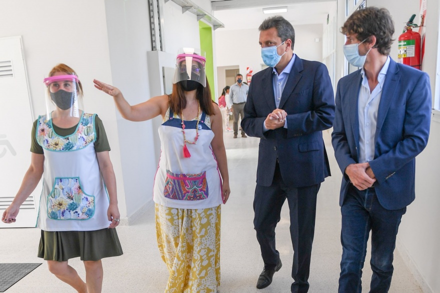 San Fernando: Juan Andreotti y Sergio Massa inauguraron dos escuelas renovadas