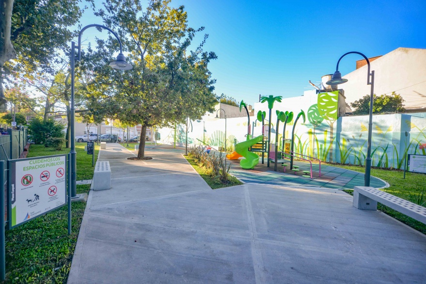 San Fernando: Juan Andreotti inauguró la renovación integral de la Plaza Cuquel
