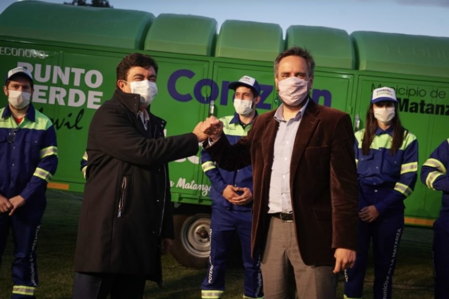 Ambiente entregó maquinaria para la gestión de residuos sólidos urbanos en La Matanza