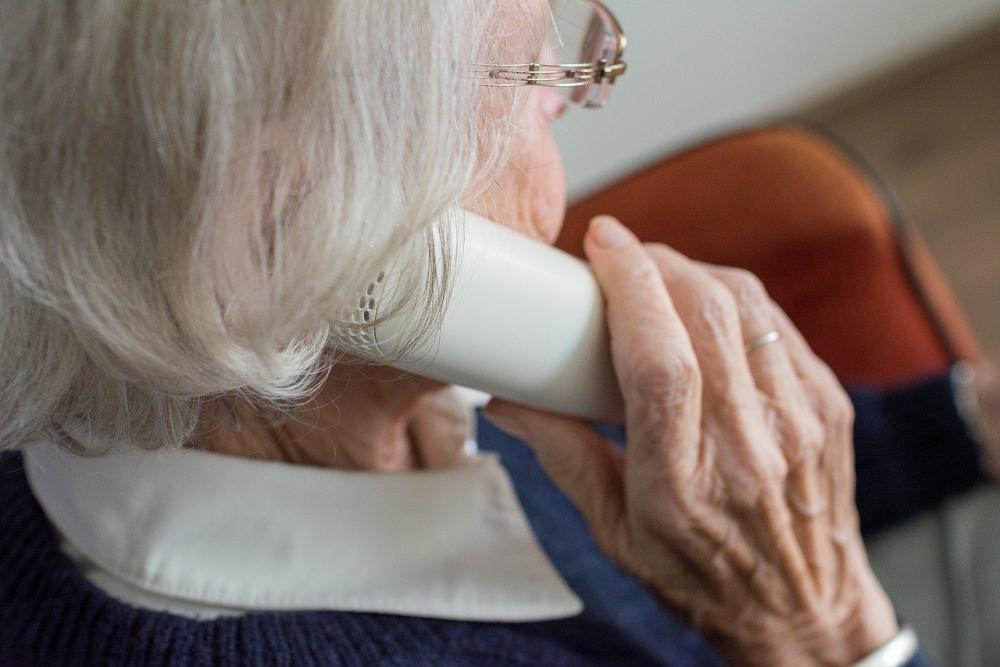 Violencia de género: 1581 mujeres mayores de 60 años llamaron a la línea 144