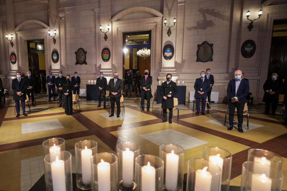 El Presidente encabezó un homenaje a los fallecidos por Covid19 en Argentina