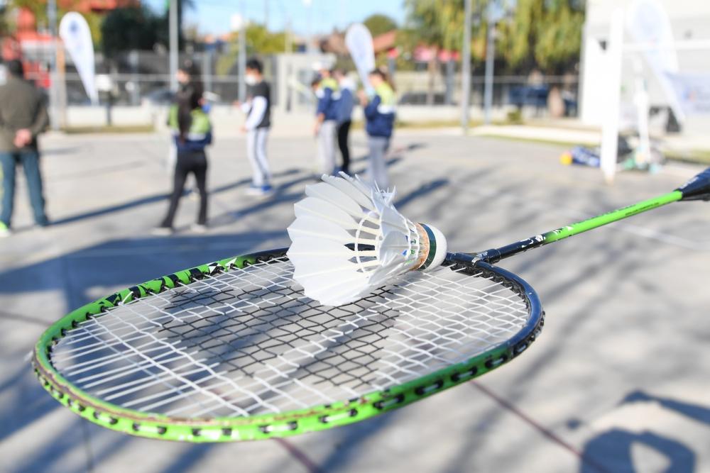 San Fernando presentó al bádminton como nueva disciplina de sus polideportivos