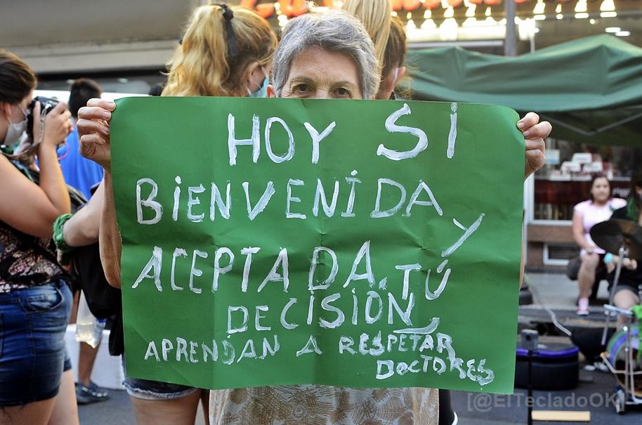 Se reglamentaron las leyes de aborto legal y la de los 1000 Días