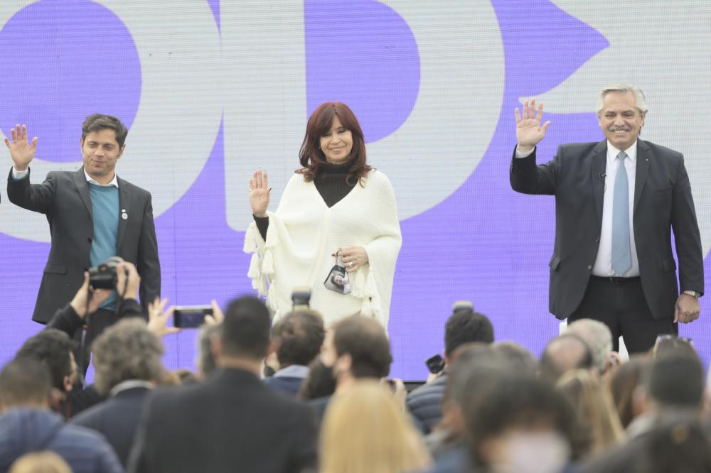 En La Plata, el Frente de Todos realizó un plenario para organizar la campaña