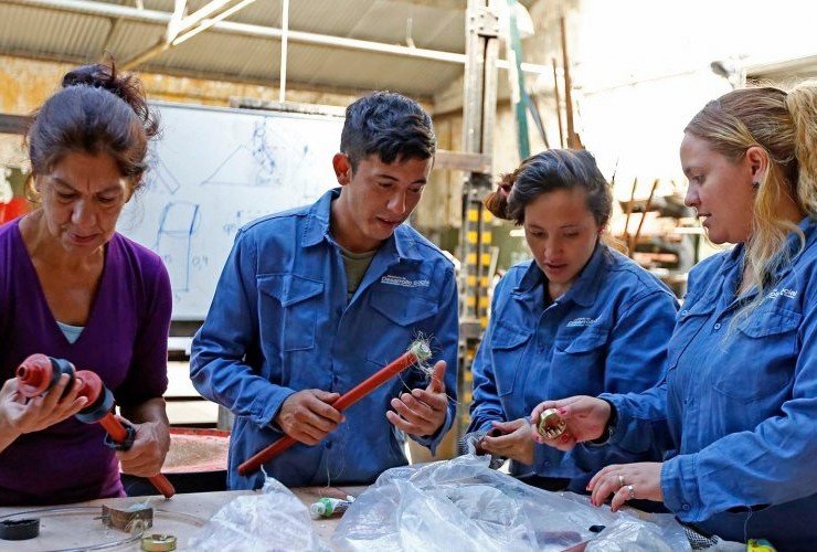 Presentan un proyecto para transformar los planes sociales en trabajo genuino