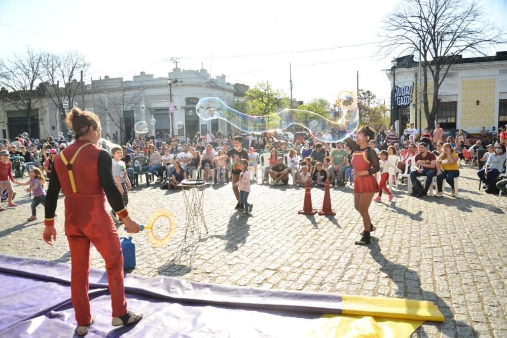 No te quedes en casa: fin de semana de teatro, circo y biciturismo en La Plata