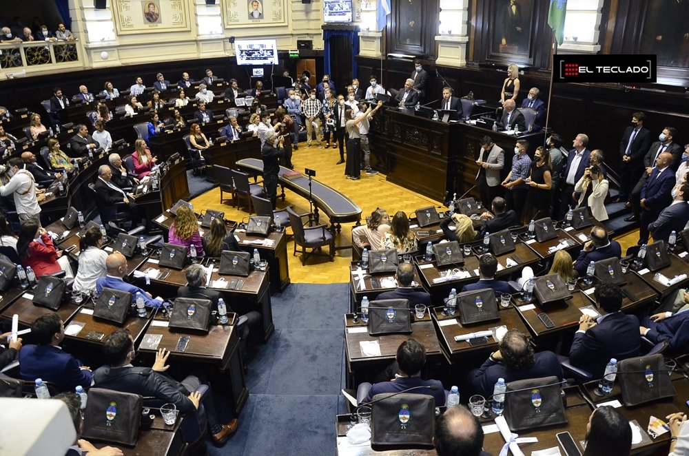 Quieren que legisladoras y legisladores no vacunados sesionen de manera virtual