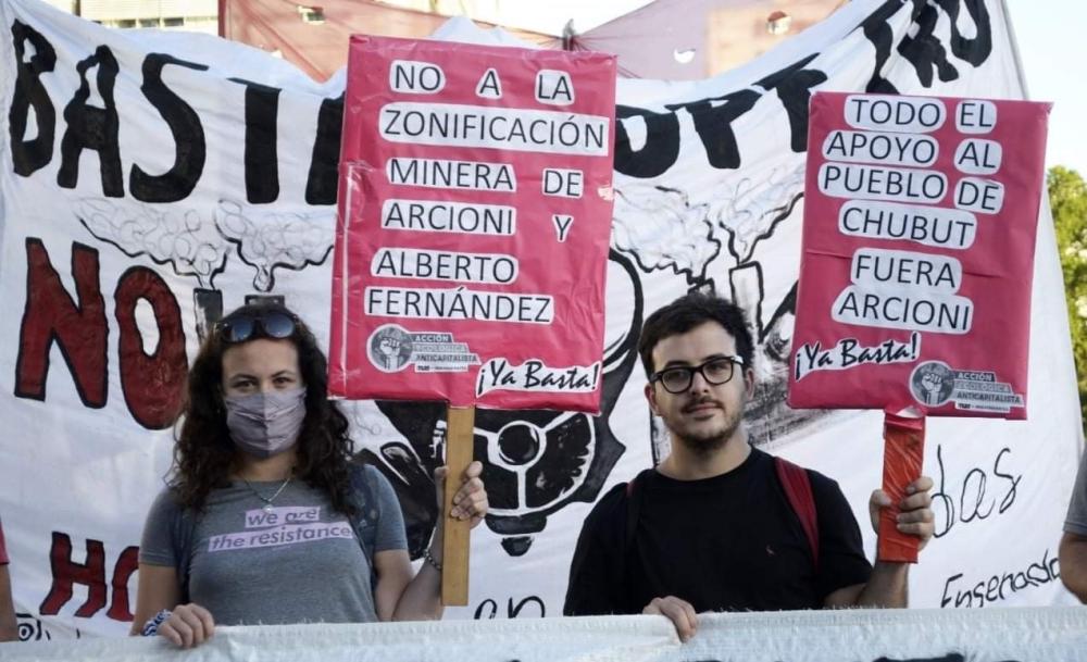 Gran corte gran en el centro platense, contra la megaminería contaminante