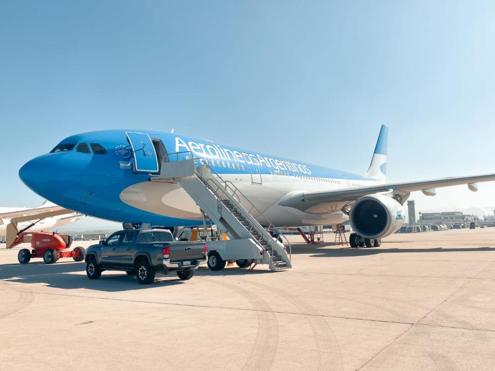 Aerolíneas suspende vuelos por contagios de covid en el personal: cuáles son