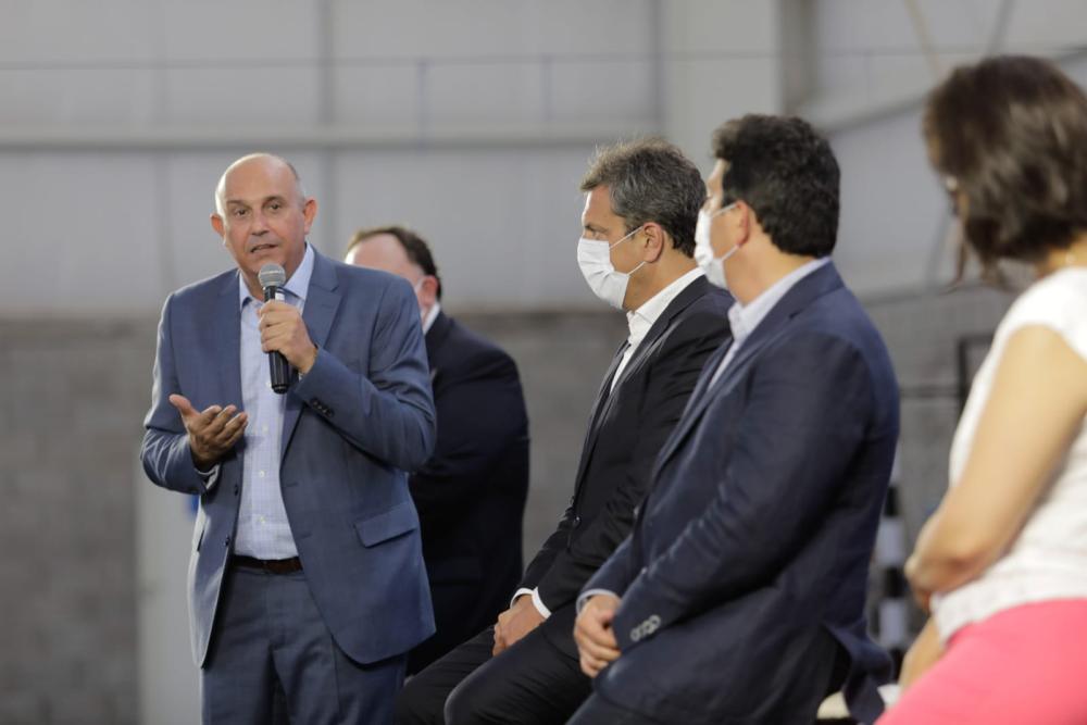 “El presidente ha tomado la decisión de unir a los argentinos y argentinas”