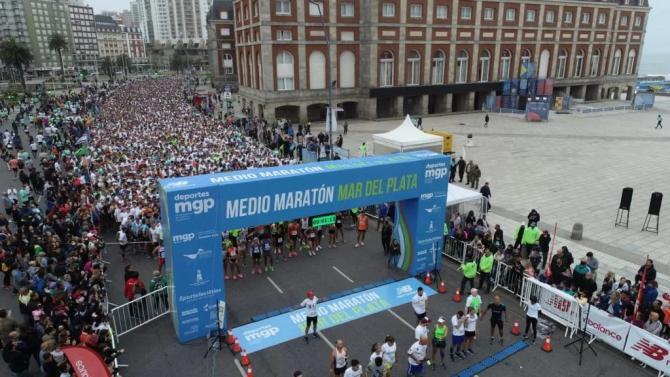 Después de tres años, vuelve la tradicional maratón de Mar del Plata 