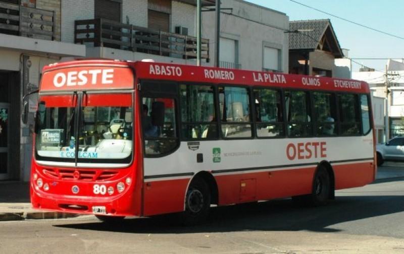 Atención, La Plata: los micros de corta distancia vuelven a su frecuencia habitual