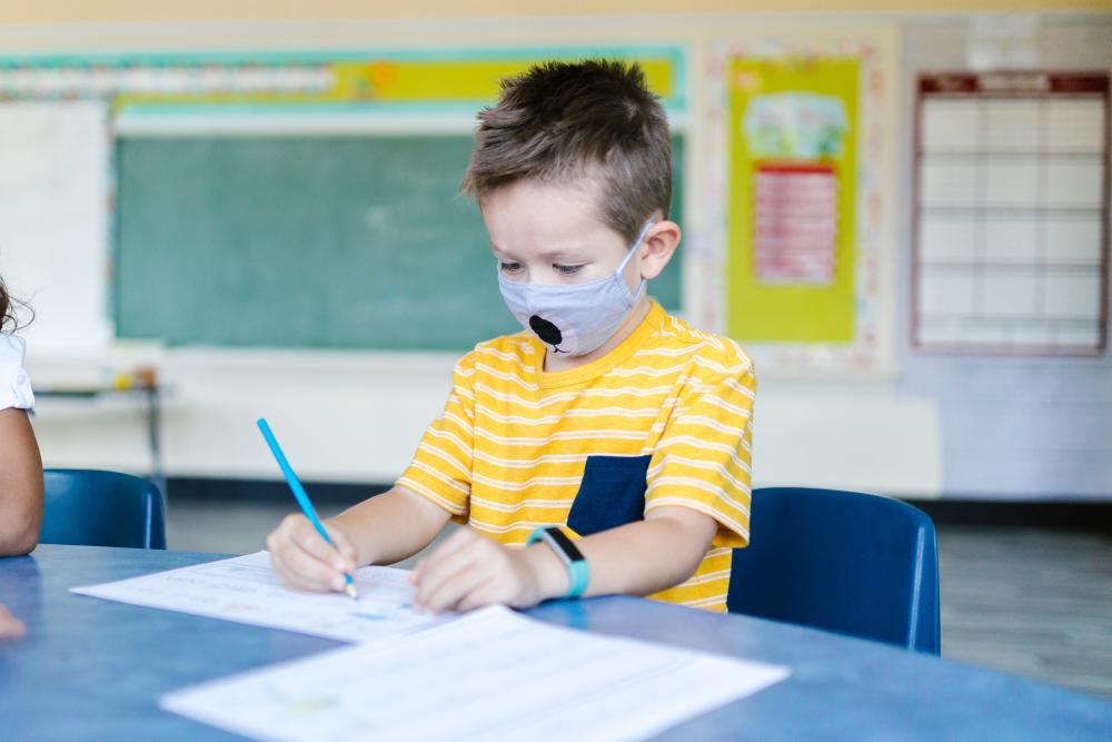 Desde Juntos piden que el uso del barbijo sea optativo en las escuelas bonaerenses