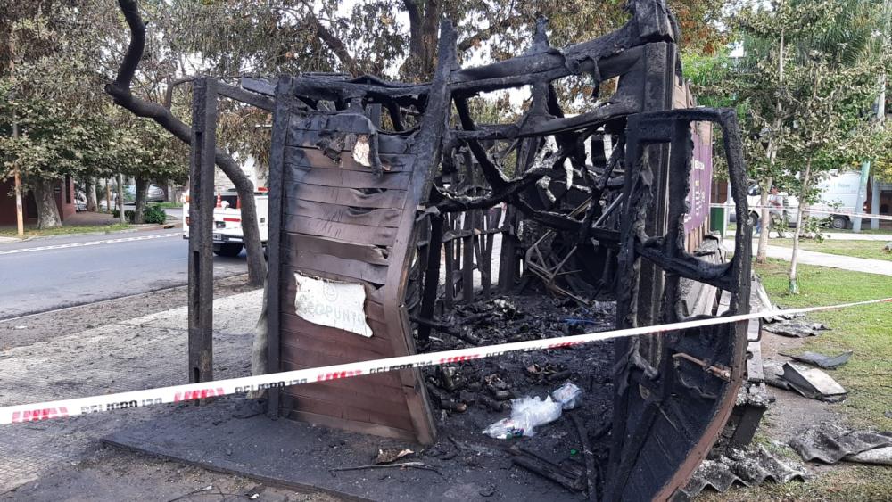 Ataque vandálico en el centro quilmeño: se busca a los responsables del hecho