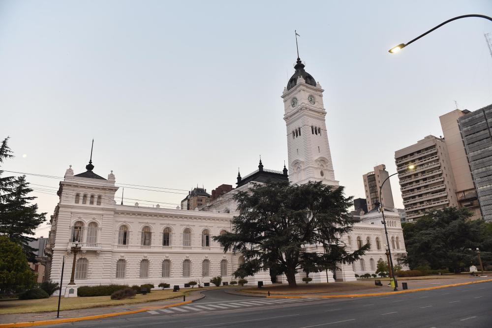A cuánto asciende el aumento salarial para los trabajadores municipales de La Plata